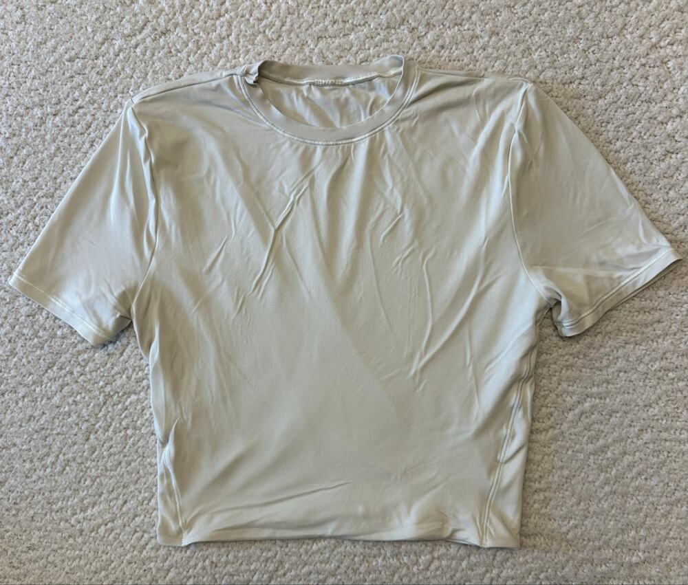 Lululemon Womens Wundermost Ultra Soft Nulu Crewneck Shirt Size 4